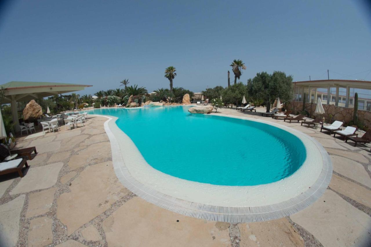 Cupola Bianca Resort Лампедуза Экстерьер фото